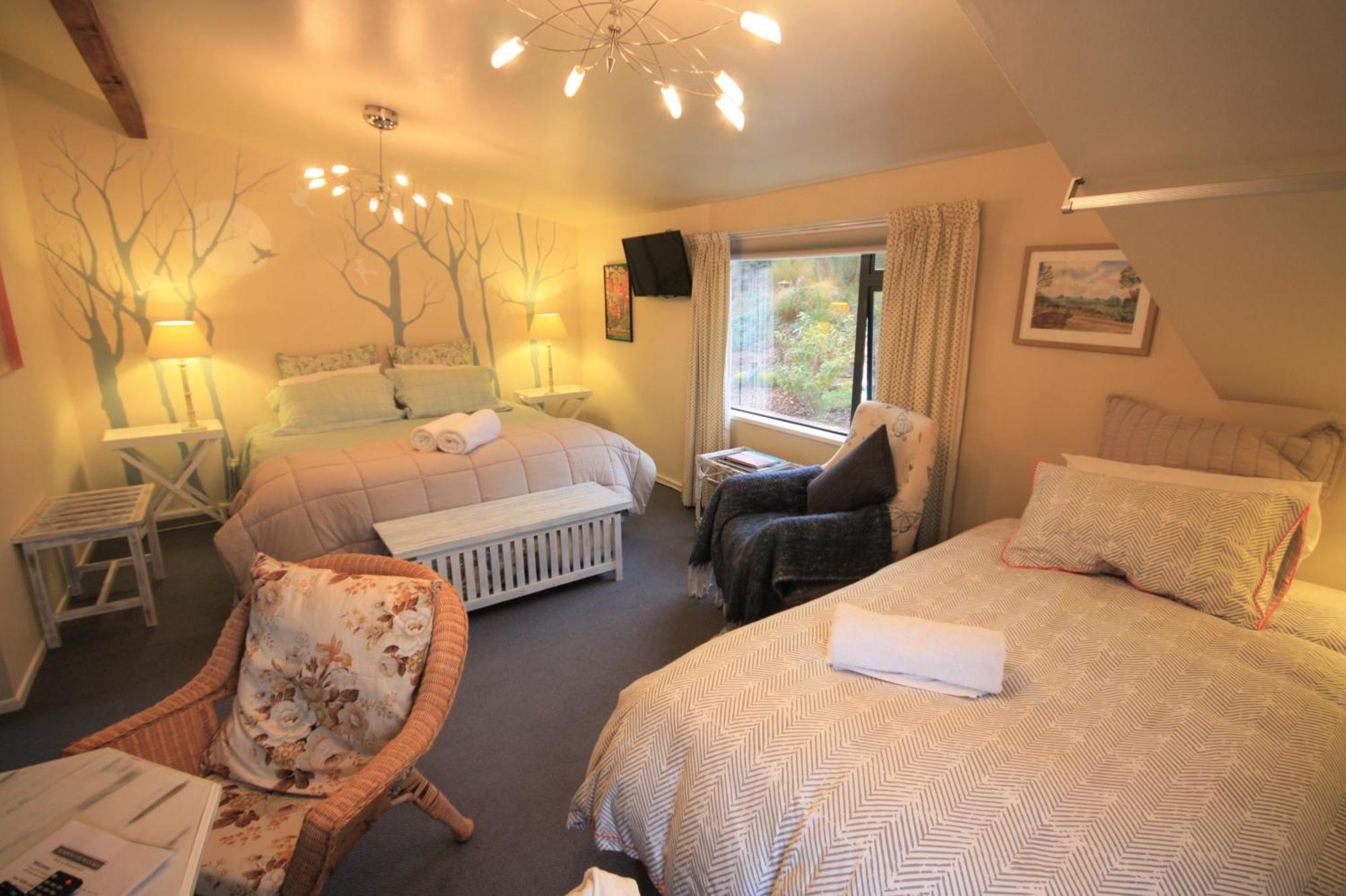 Tempest On Wanaka Bed & Breakfast Exterior photo