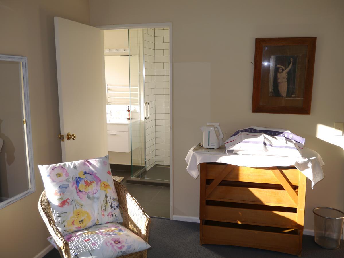 Tempest On Wanaka Bed & Breakfast Exterior photo