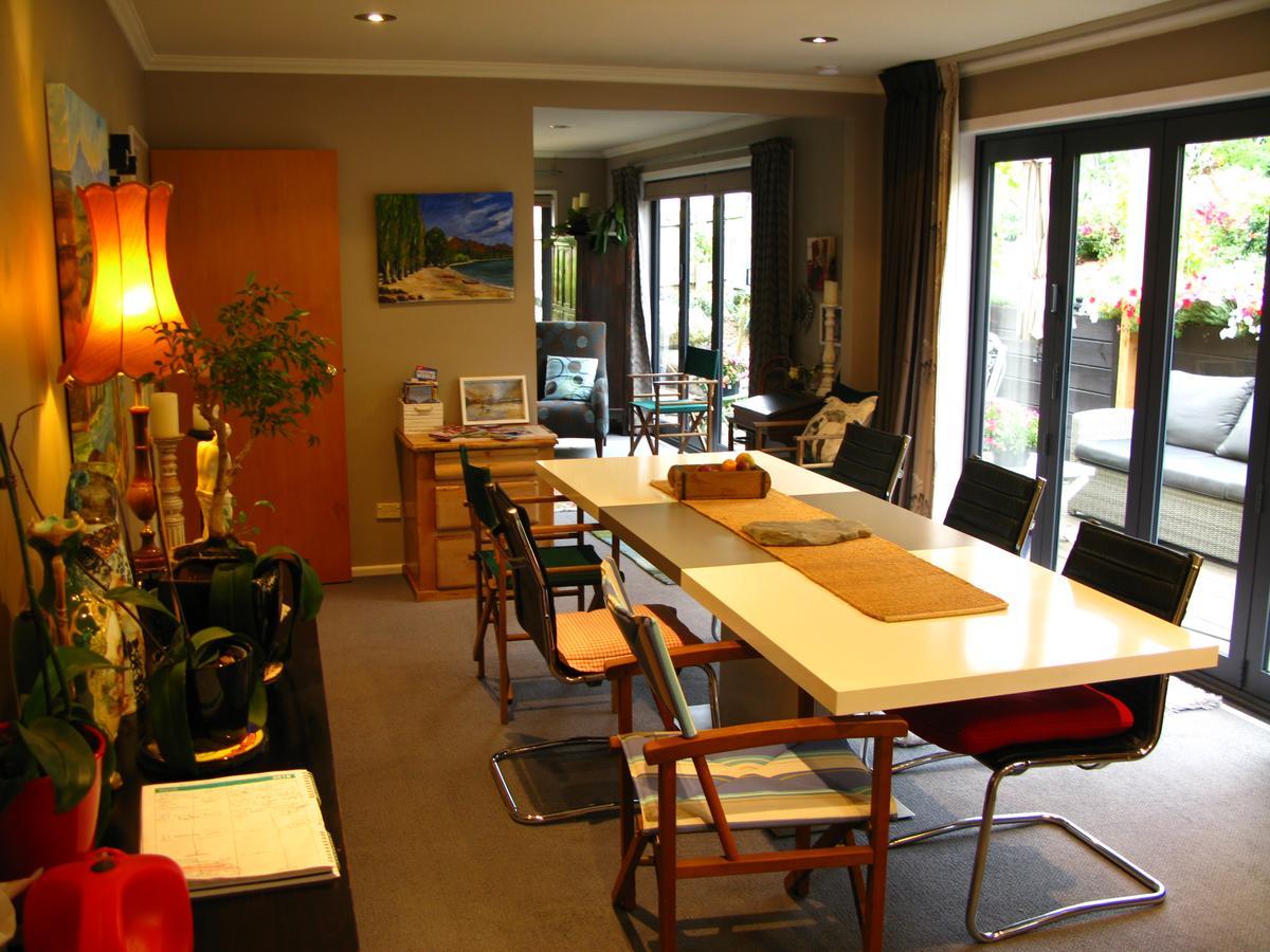 Tempest On Wanaka Bed & Breakfast Exterior photo